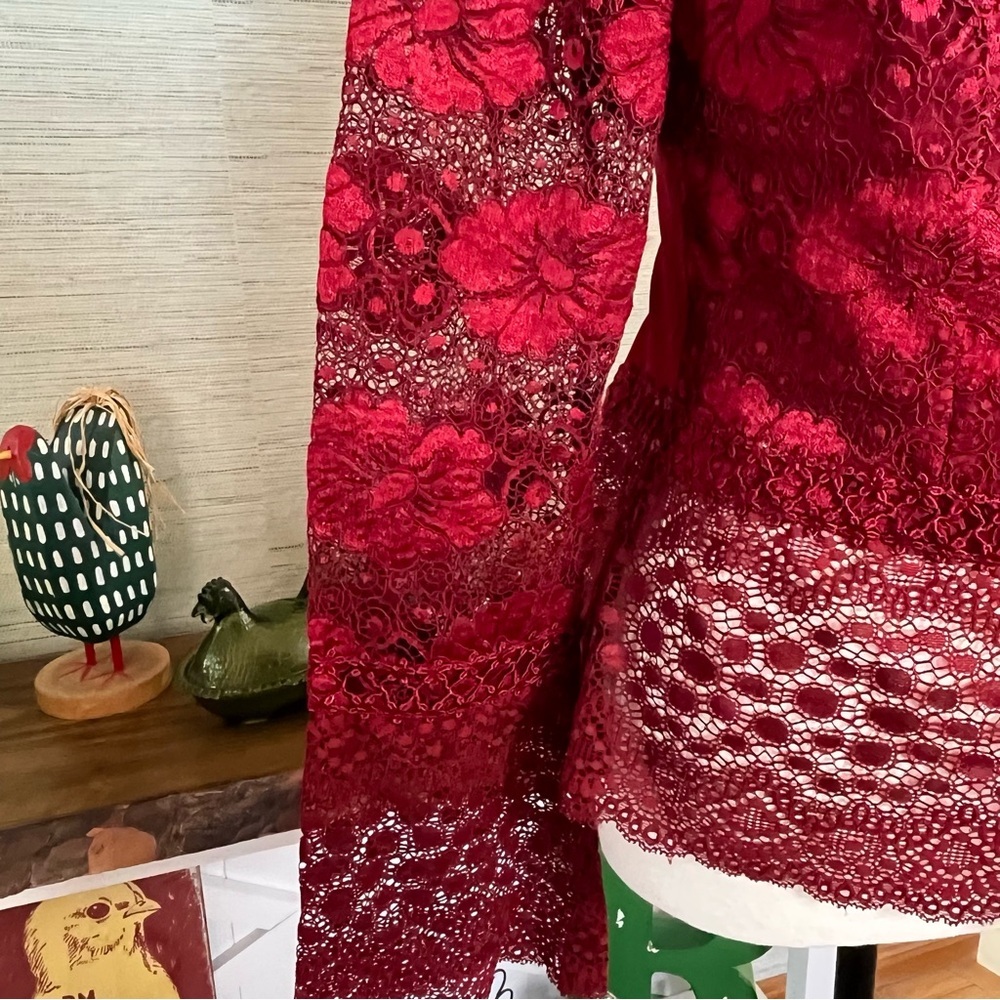 Elegant Red Lace Blouse - Picture 3 of 11